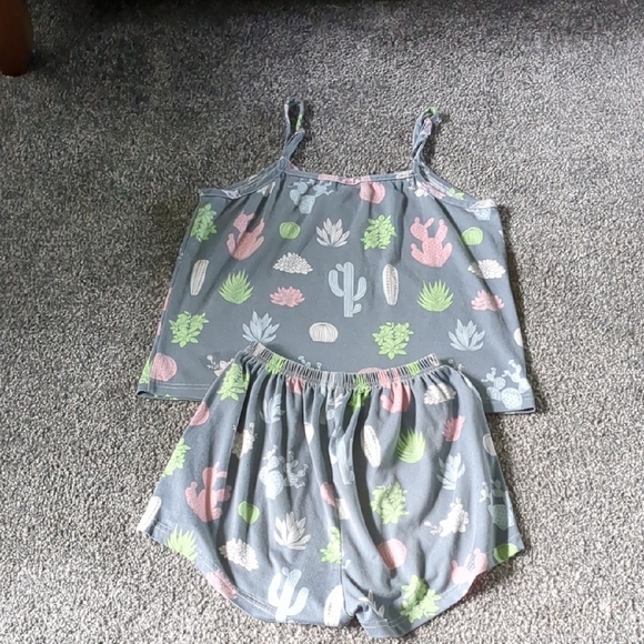 SHEIN Gray Cactus Print Pajama Set - Picture 4 of 8